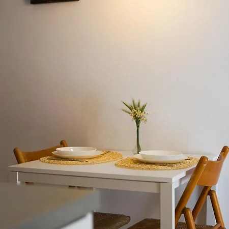 Captain's Quarters - Townhouse On Maggiore *