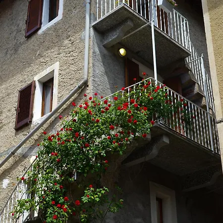 Captain's Quarters - Townhouse On Maggiore Ferienhaus *